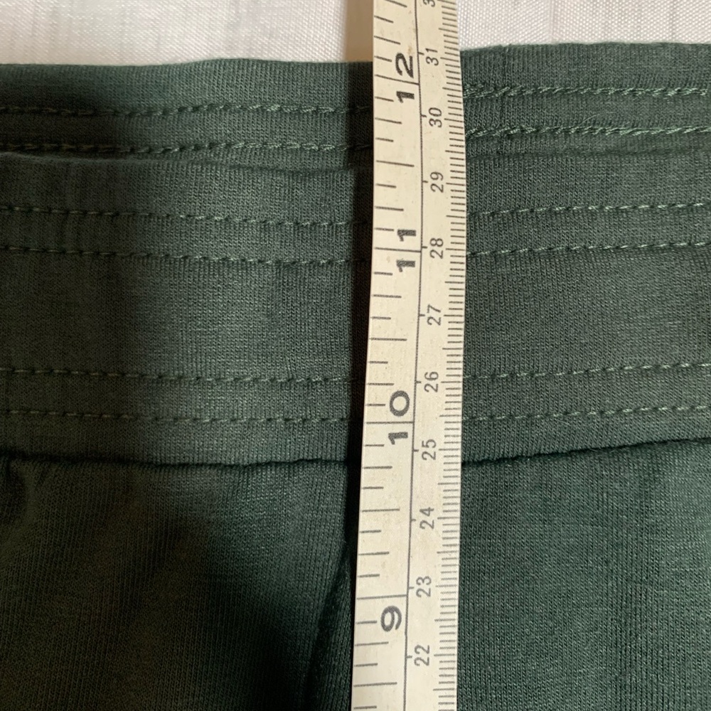 Eddie Bauer women’s lounge jogger pants. Green. Size M. - Picture 9 of 10